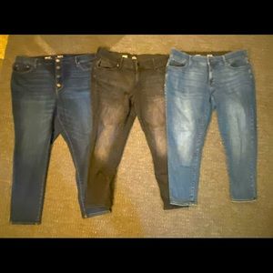 a.n.a Mid-rise skinny jeans.